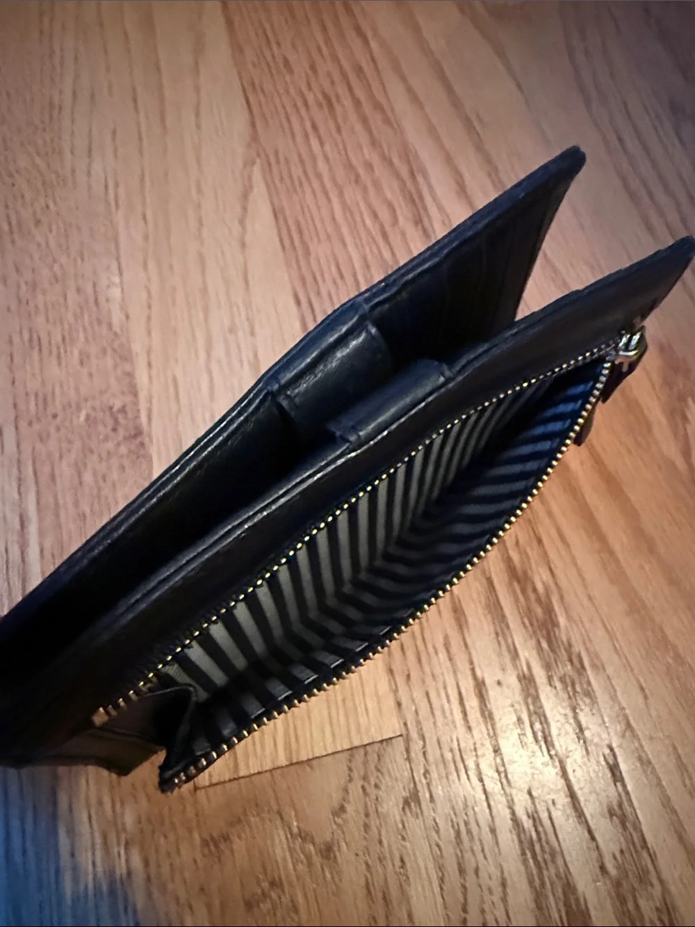 Kate Spade Black Leather Wallet Snap Closure Back Zipper Coin Pocket